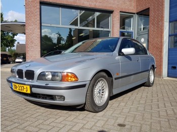 Лек автомобил BMW 535I V8: снимка 1