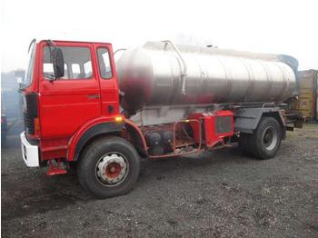 Berliet  - Камион цистерна