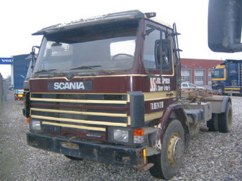 SCANIA  - Контейнеровоз/ Сменна каросерия камион