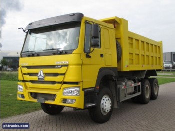CNHTC SINOTRUK HOWO 336 6x4 - Самосвал камион