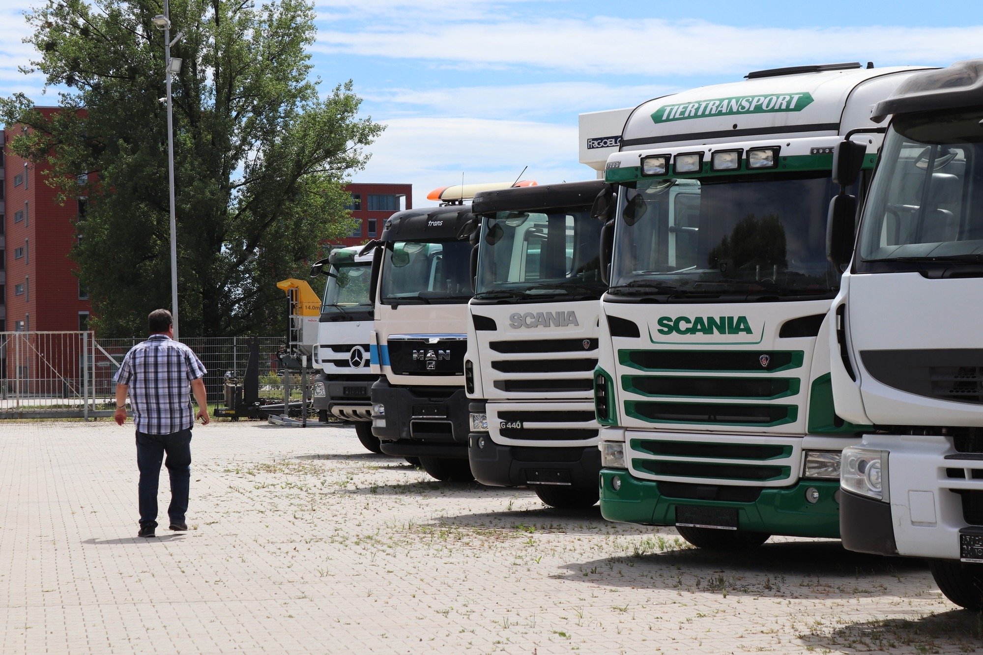 Donau Trucks GmbH undefined: снимка 3
