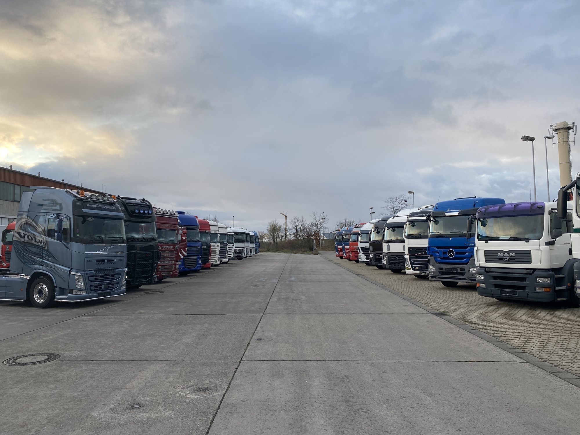 NBC-Trucks GmbH undefined: снимка 1
